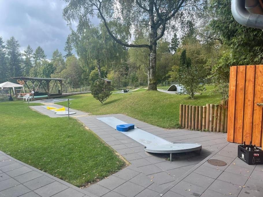 Gemuetliche Villa Am Waldrand In Таунусштайн Экстерьер фото